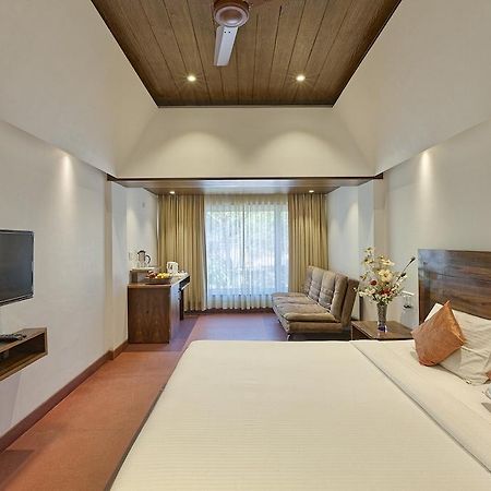 Shreyas Hotel Mahābaleshwar Rum bild