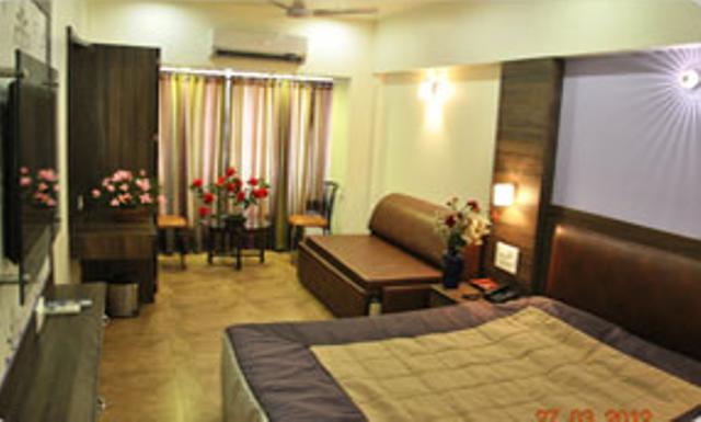 Shreyas Hotel Mahābaleshwar Exteriör bild